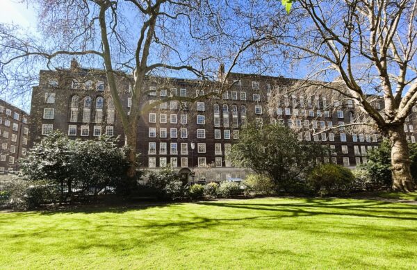 Lowndes Square, Knightsbridge, London SW1