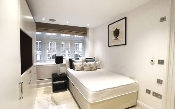 Parkside, Knightsbridge, London SW1