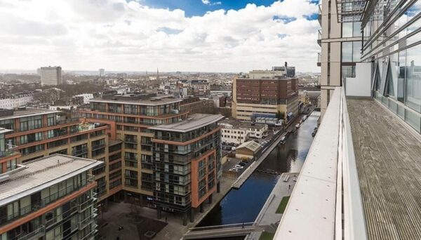 Merchant Square East, London W2